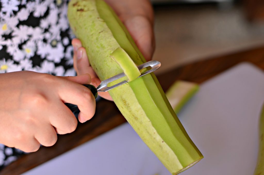 How to Prep Bottle Gourds (Slaoui) for Moroccan Recipes Taste of Maroc